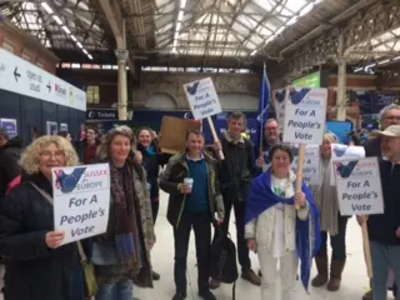 Sussex For Europe and Wealden LibDems at Victoria Station before the march